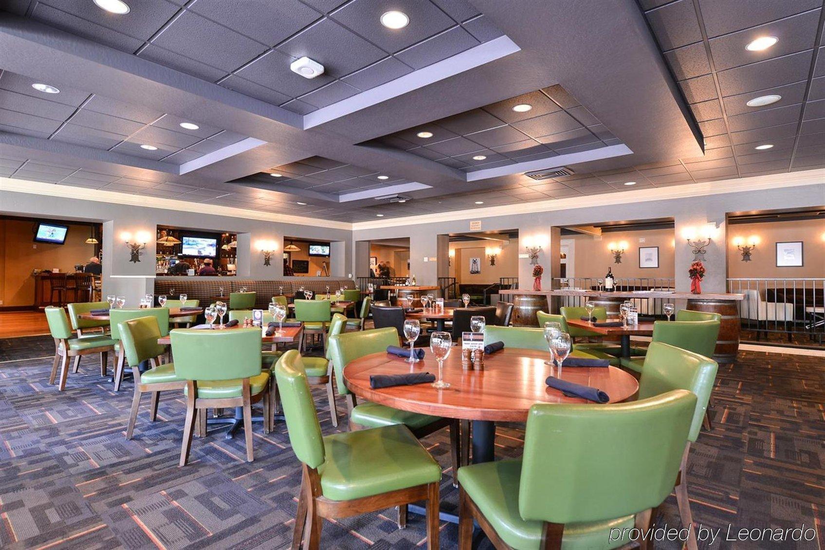 Hotel Lions Gate 3*