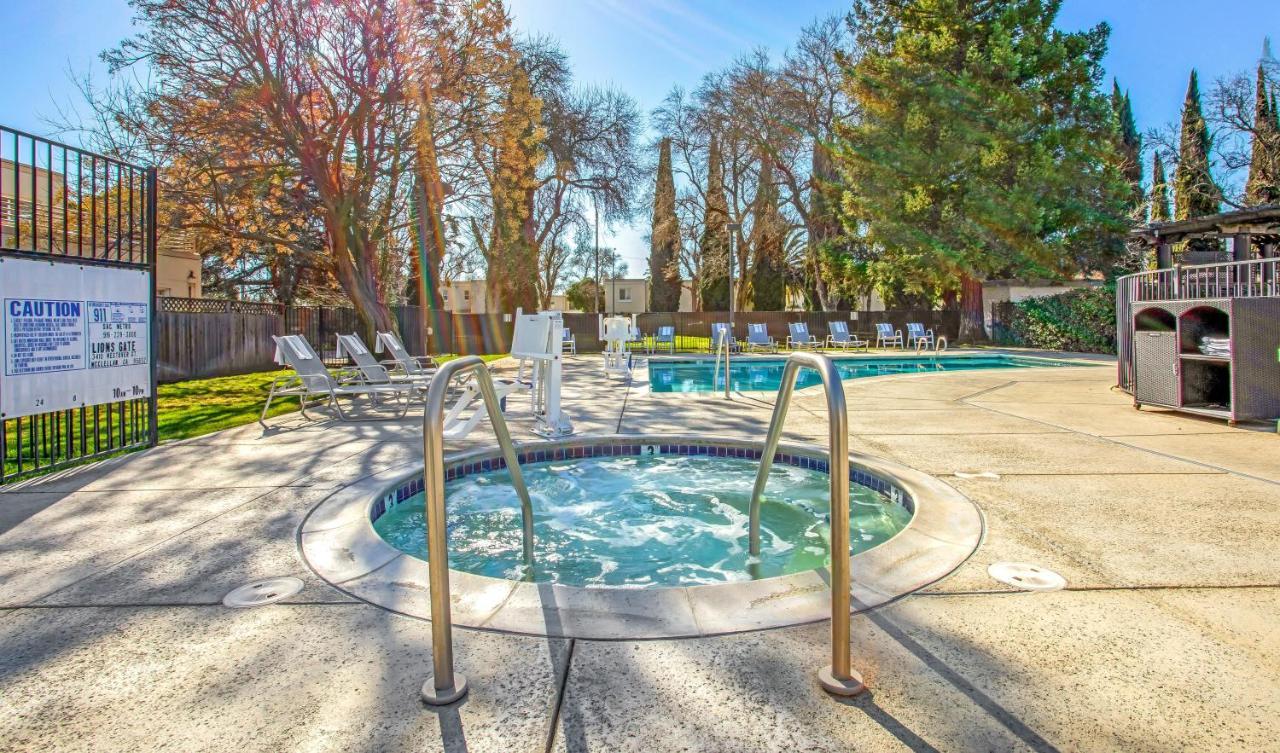 Lions Gate Hotel